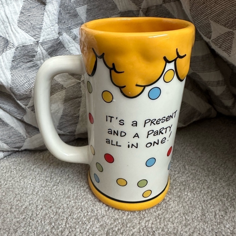 HAPPY BIRTHDAY LIQUID BIRTHDAY MUG PRESENT AND PARTY IN ONE FUN BEER WINE TEA ! - Picture 2 of 5